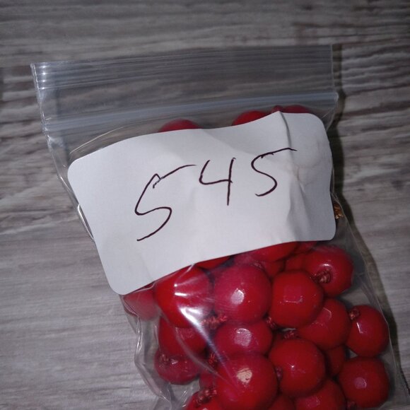 Vintage Red Beaded Necklace Gold-Tone Rose Clasp Victorian Vampire Rockabilly - Picture 7 of 7